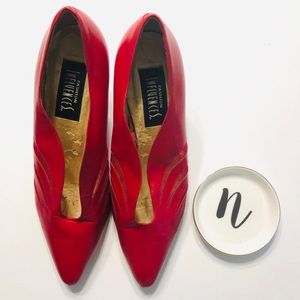 Vintage Influences High Heel